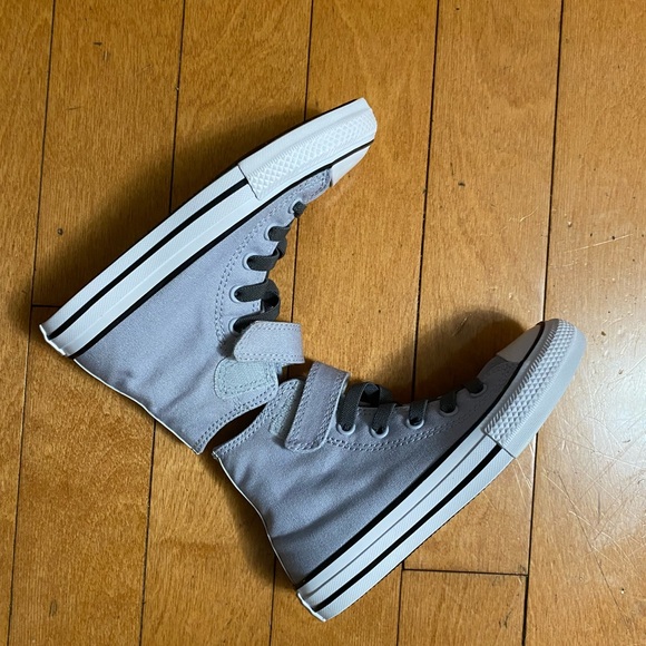 Converse Kids Sneakers - Gray and White - Picture 6 of 9